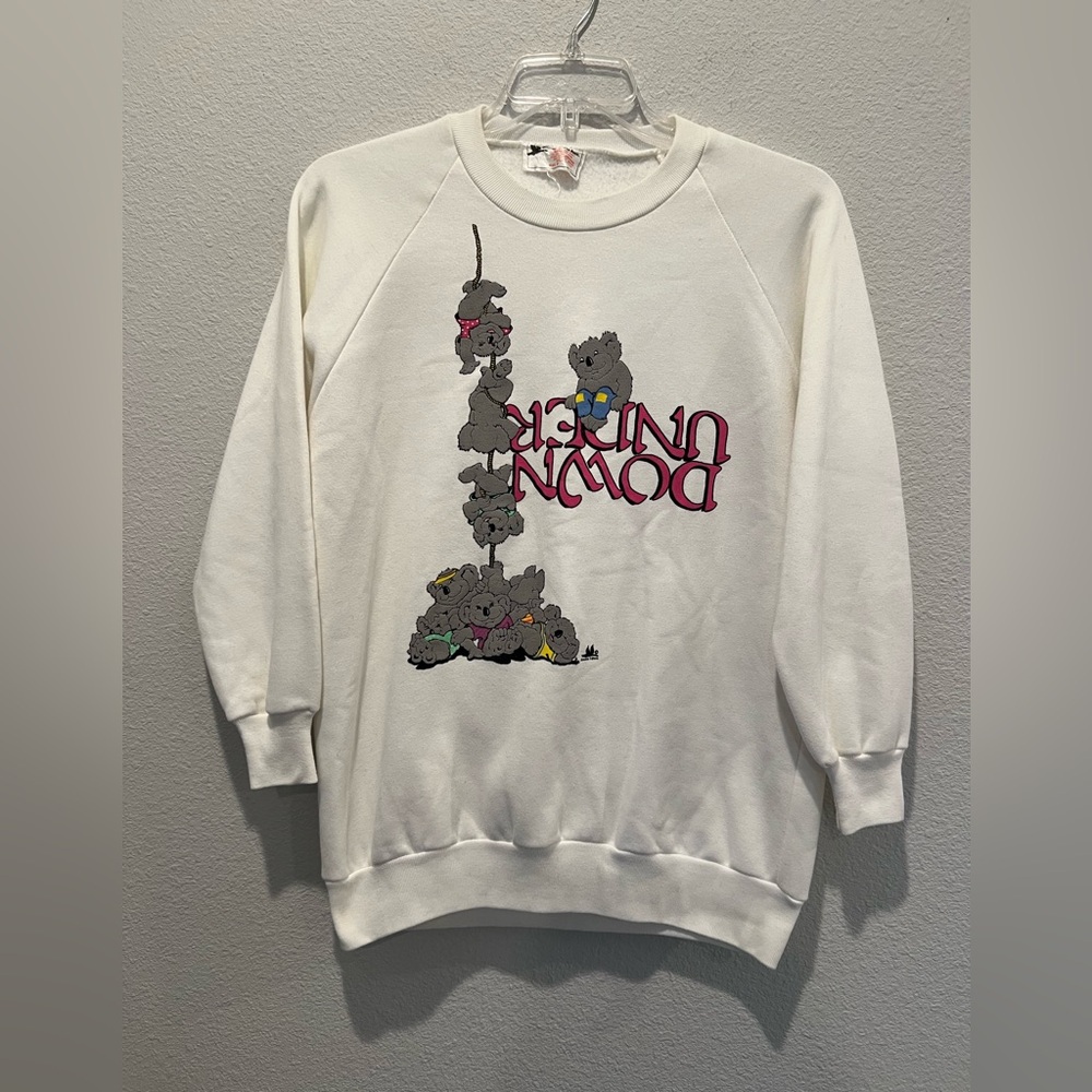 Vintage Sweatshirt White Koala Bears Playing On Rope “Down Under” Upside Down XL